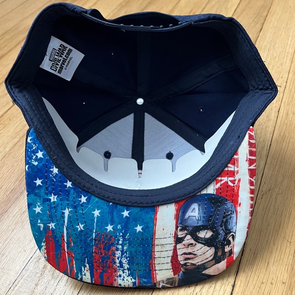 Marvel Cap - Picture 6 of 7